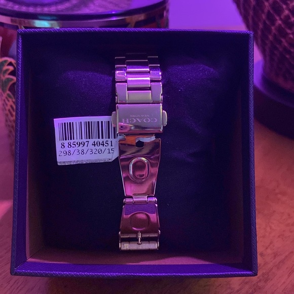 🌸COACH Rose Gold Watch🌸 - Picture 5 of 5